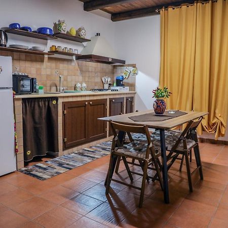 La Folkloressa Apartments باليرمو المظهر الخارجي الصورة